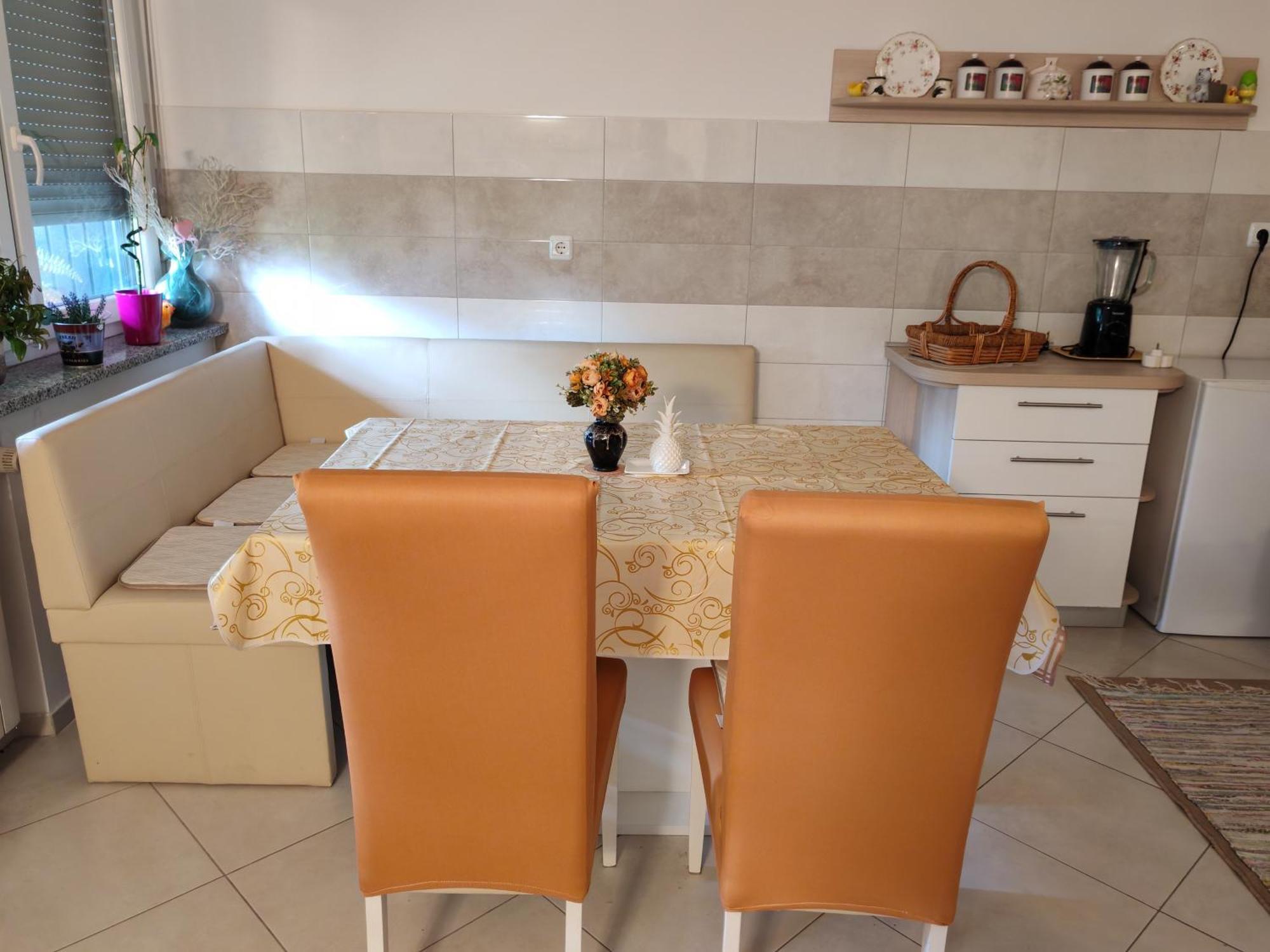 Apartman Ivana カルロヴァッツ エクステリア 写真