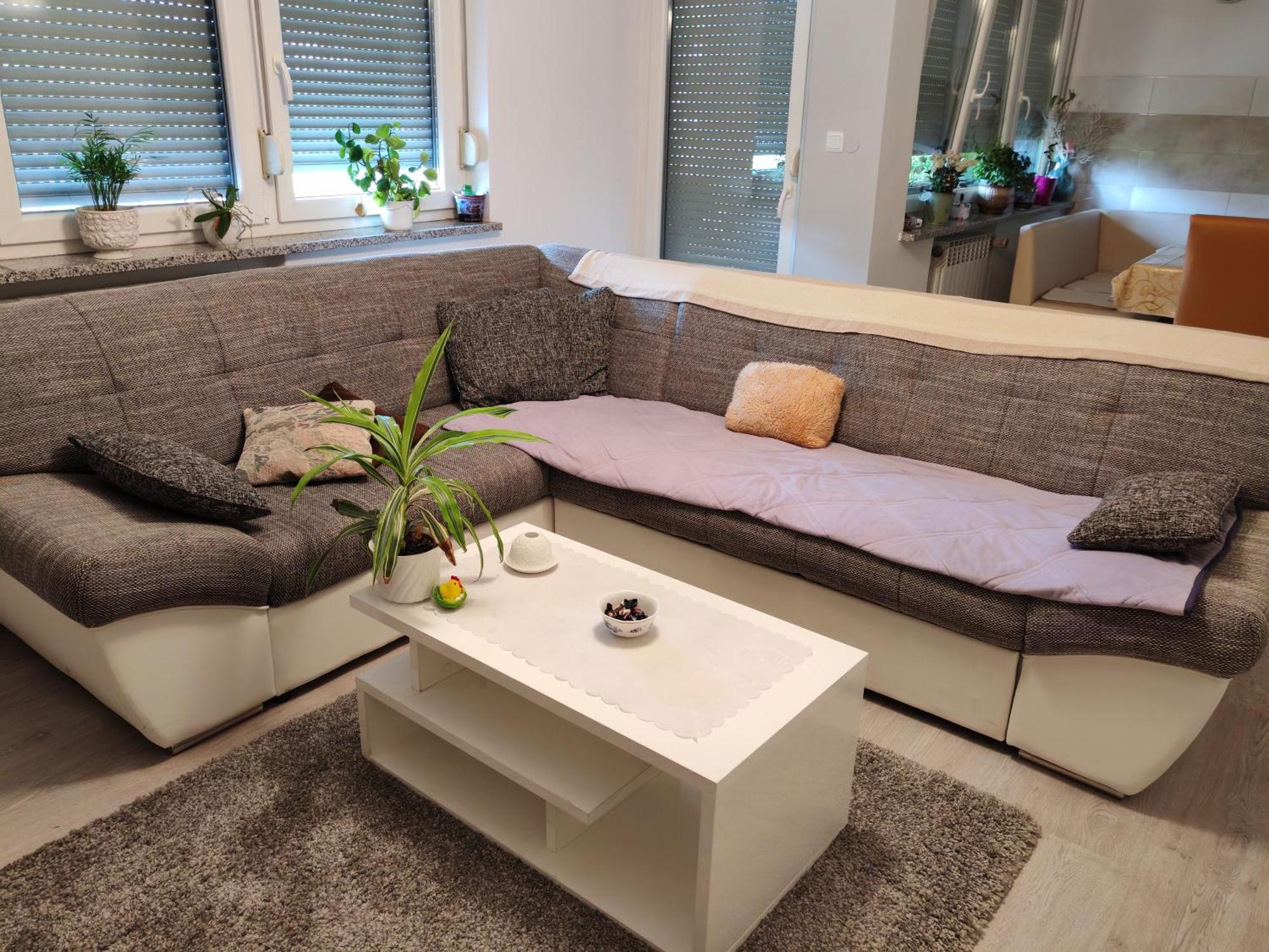Apartman Ivana カルロヴァッツ エクステリア 写真
